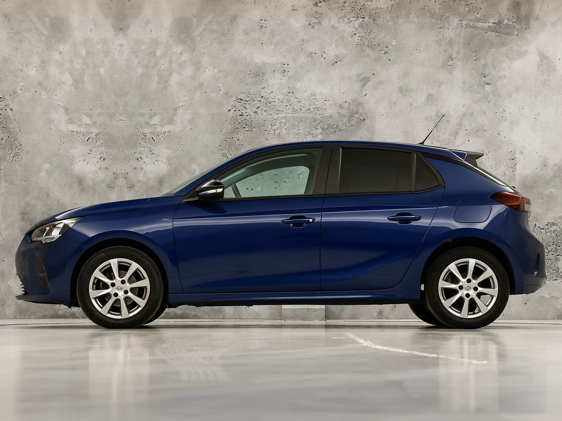 Opel Corsa 1.2 Sport (NAP, APPLE CARPLAY, GROOT NAVI, CRUISE, Voorwielaandrijving, 12 maanden, Stof, 1199 cc