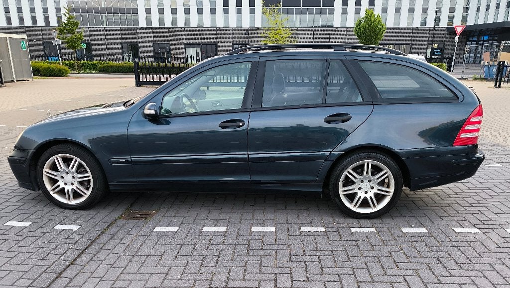 Mercedes-Benz C-Klasse C180 2004 Blauw, Auto's, Achterwielaandrijving, 1435 kg, 1796 cc, Zwart