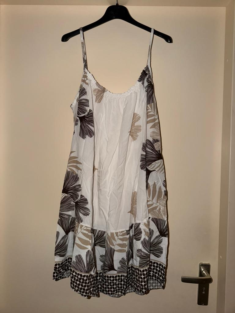 Dames print jurk, Ophalen of Verzenden, Zo goed als nieuw, Maat 38/40 (M), Boven de knie