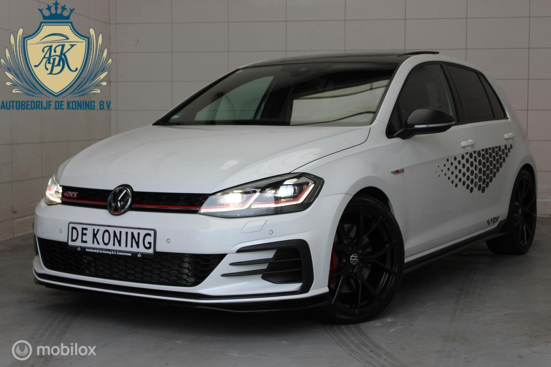 Volkswagen Golf GTI TCR PANO | VIRTUAL | KEYLESS | ACC | CAM, 15 km/l, Gebruikt, Zwart, 4 cilinders