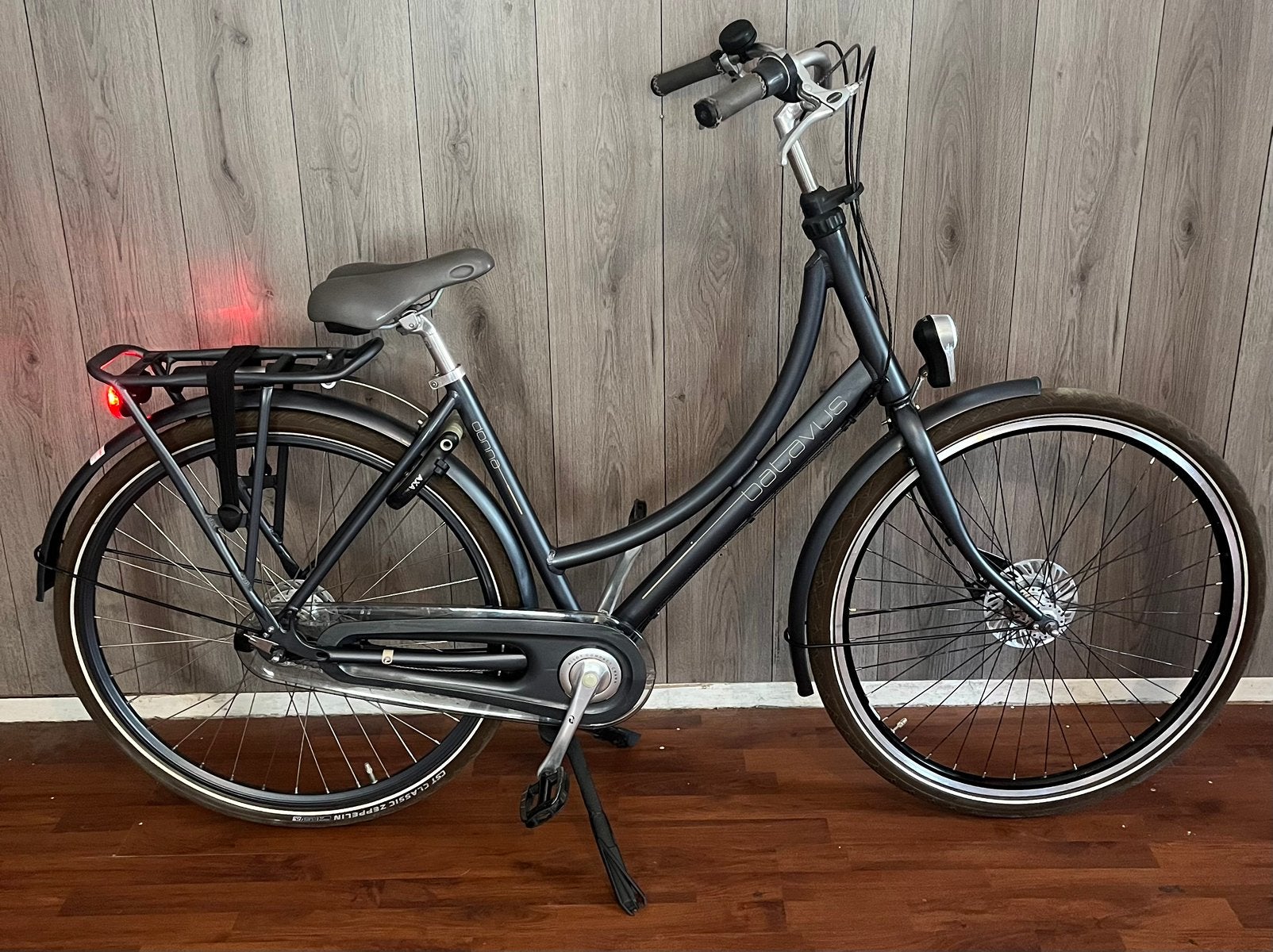 Batavus Donna, damesfiets/herenfiets, D51 , 28inch, 7V, Ophalen, Zo goed als nieuw, Batavus, Versnellingen
