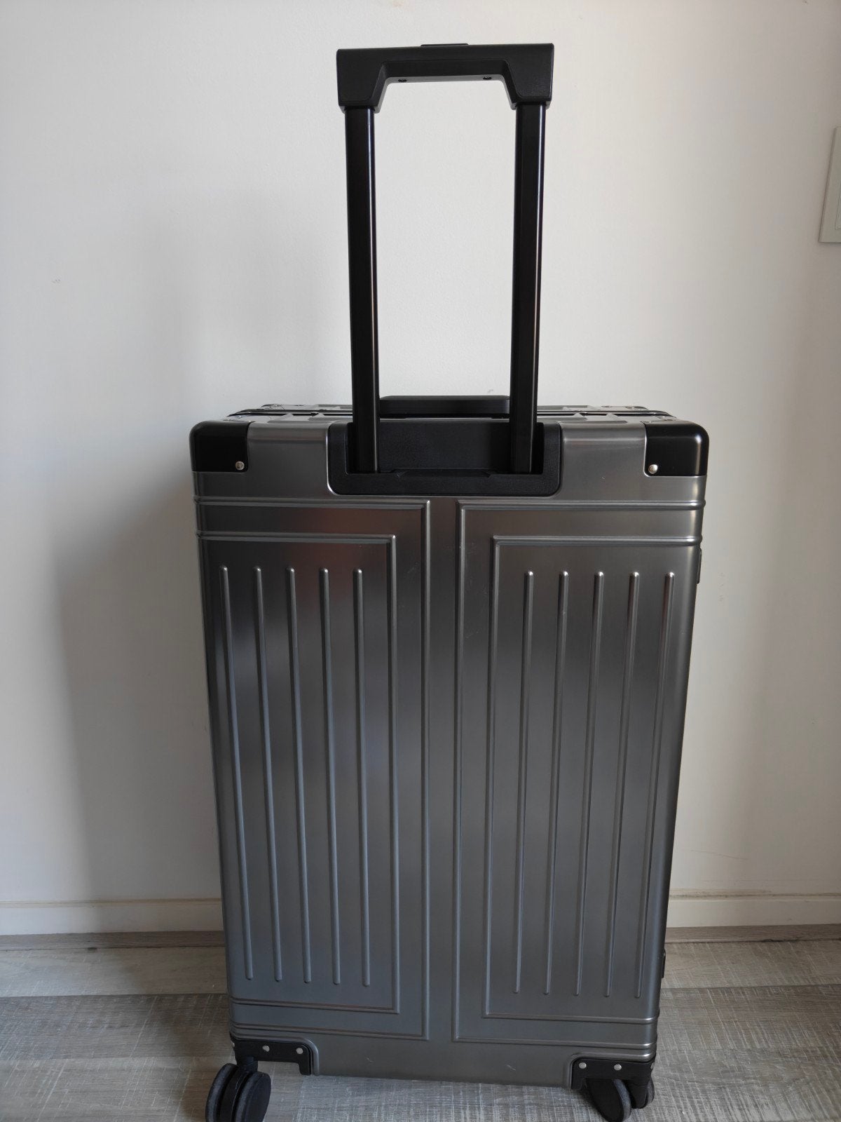 Aluminium reiskoffer Gunmetal gray XL Rimowa Look, Sieraden, Tassen en Uiterlijk, Koffers, Wieltjes, Nieuw, Ophalen of Verzenden