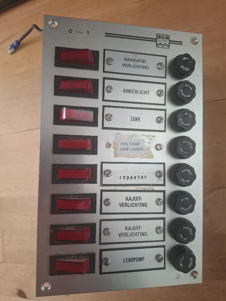 Schakelpaneel 12V, Watersport en Boten, Ophalen of Verzenden, Gebruikt, Overige typen