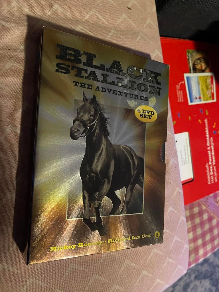Black Stallion The Adventures - 4 DVD Set, Vanaf 6 jaar, Ophalen of Verzenden, Gebruikt, Boxset