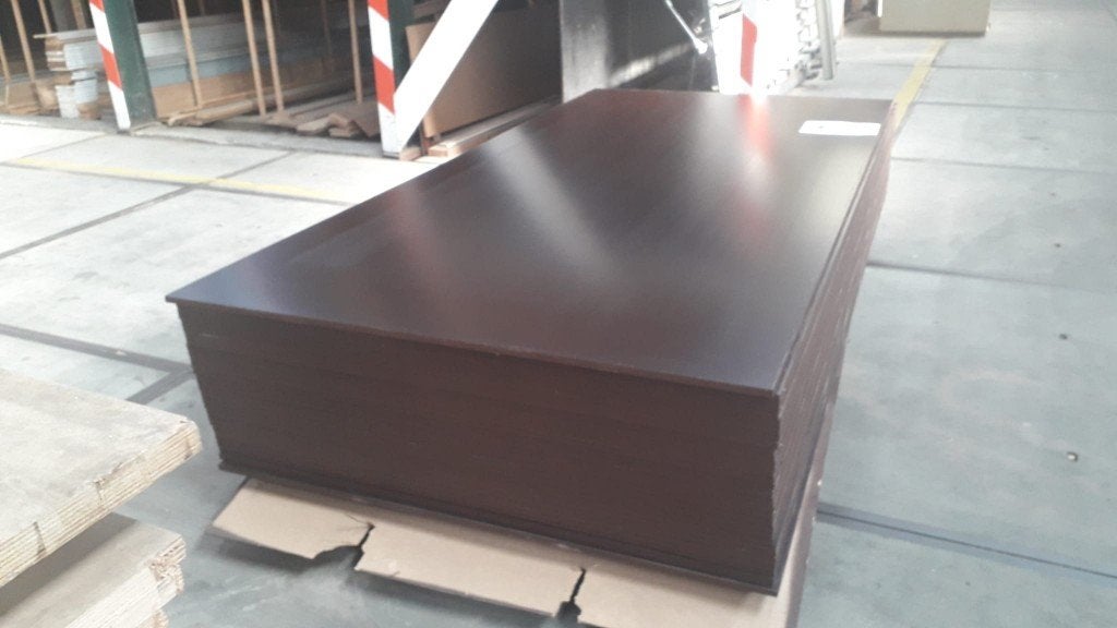 Betonplex glad en geprofileerd 18mm 125x250cm, 153x305cm, Ophalen, Fortweg 3, Info@mhavik.nl, M.Havik B.V.
