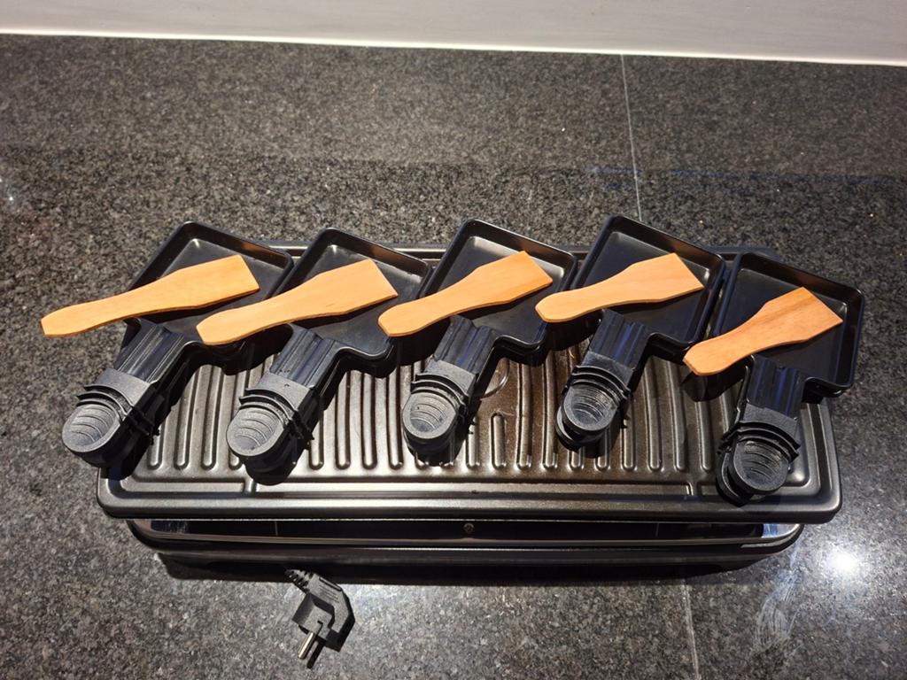 Zgan Princess gourmetstel met 10 pannetjes, Ophalen of Verzenden, Zo goed als nieuw, 8 personen of meer