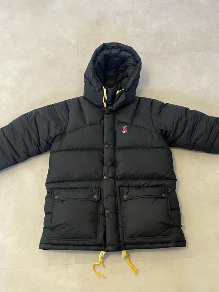 Originele Fjällräven Expedition Series donsjas maat L, Maat 52/54 (L), Fjallraven, Zwart, Ophalen of Verzenden