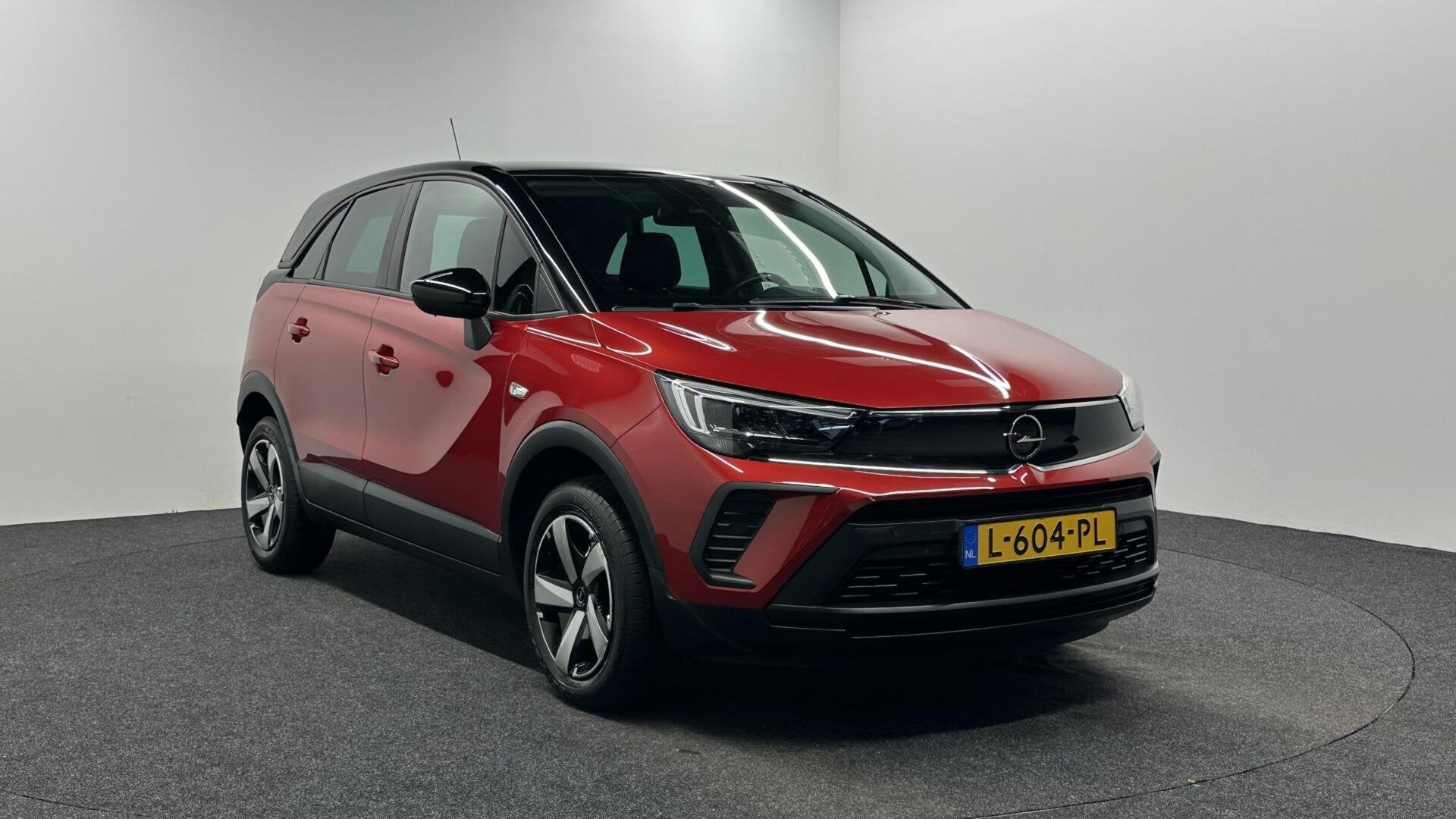 Opel Crossland 1.2 Turbo Edition CAMERA CARPLAY NAVI CRUISE., Voorwielaandrijving, Gebruikt, 1199 cc, Met garantie (alle)