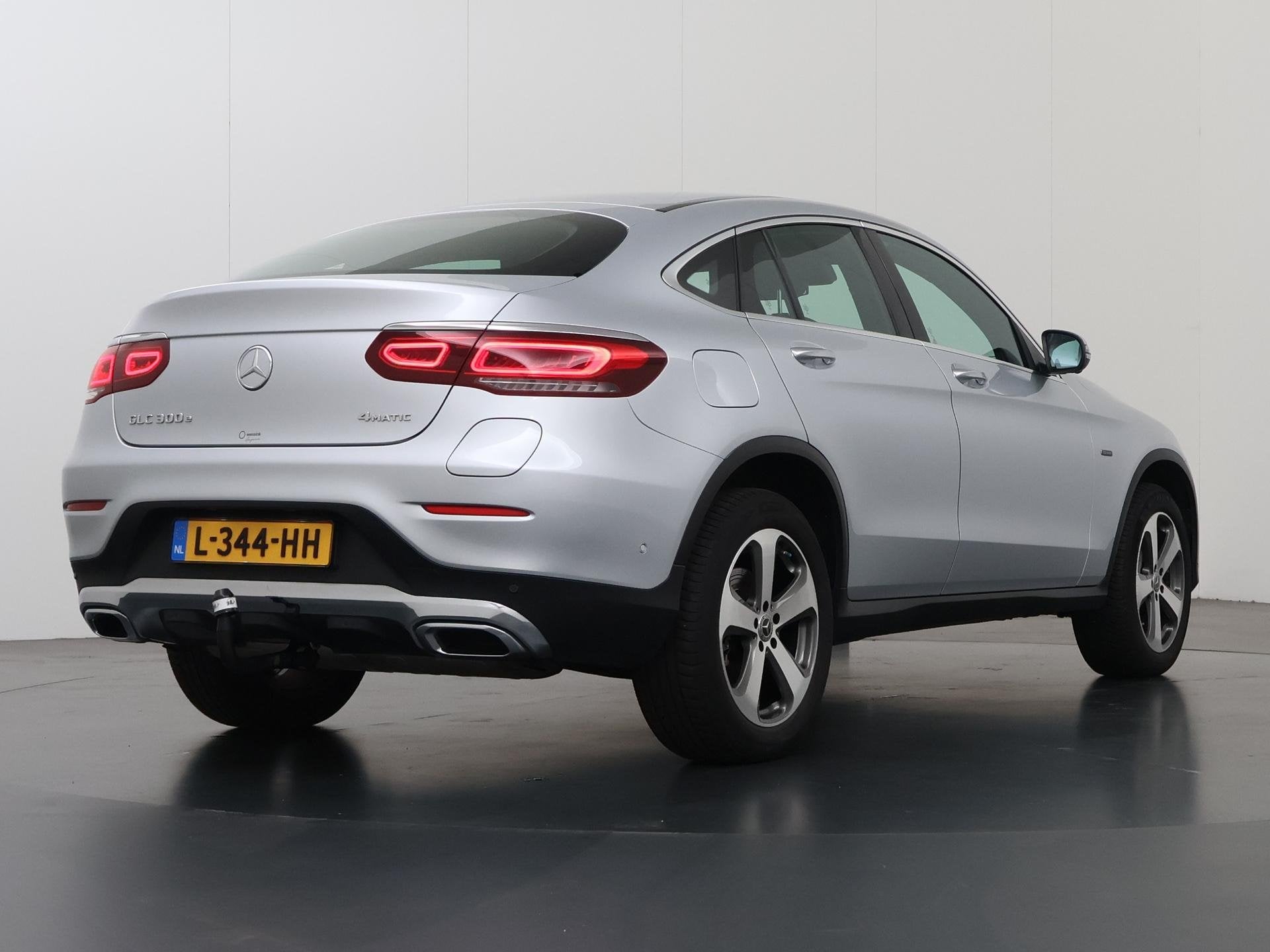 Mercedes-Benz GLC-klasse Coupé 300e 4MATIC Premium Plus | P, Auto's, 14 kWh, Gebruikt, 4 cilinders, 2000 kg