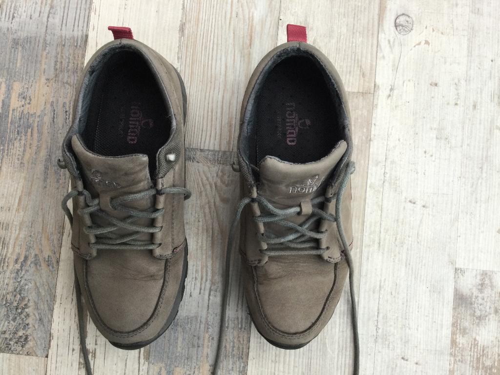 Nette wandelschoen Nomad, maat 38, Sport en Fitness, Ophalen of Verzenden, Zo goed als nieuw, Schoenen