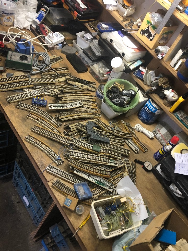 LOSSE VERKOOP; Marklin rails, trein en assecoires., Gelijkstroom of Wisselstroom, Rails, Ophalen of Verzenden, Zo goed als nieuw