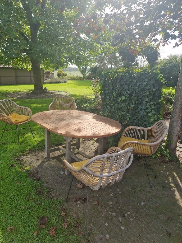 Gratis tuintafel met stoelen, Ophalen, Gebruikt, 100 tot 150 cm, Teakhout