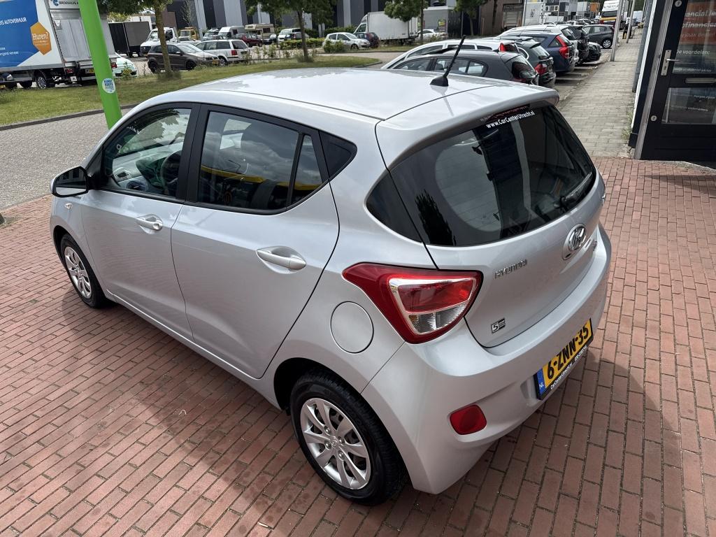 Hyundai i10 1.0i Go! navi airco cruise control hoge instap!, 65 pk, Euro 5, Gebruikt, 4 stoelen