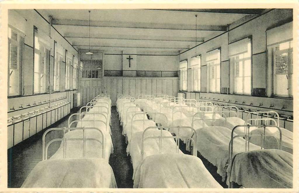 381-390-001 Ravels Openluchtschool voor zwakke meisjes, Verzenden, Voor 1920, Overig Europa