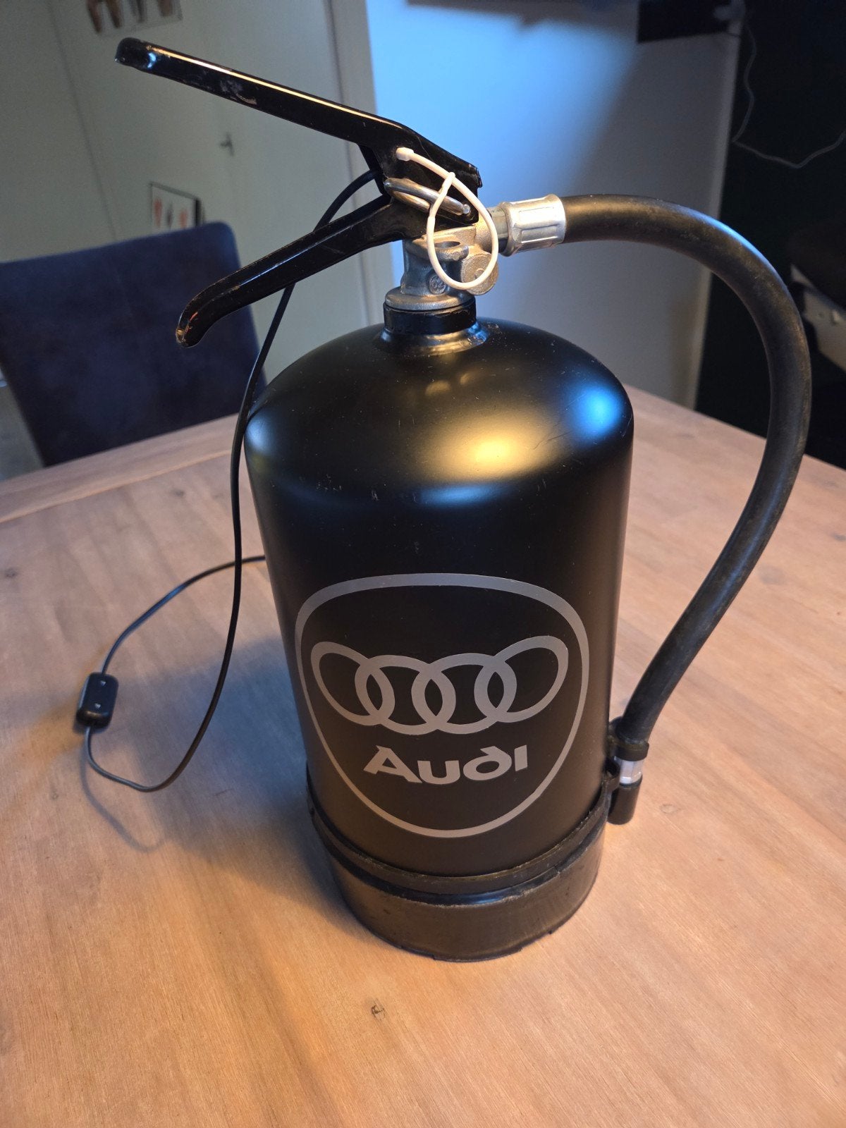 Audi Brandblusser lamp, Ophalen of Verzenden, Zo goed als nieuw, Metaal