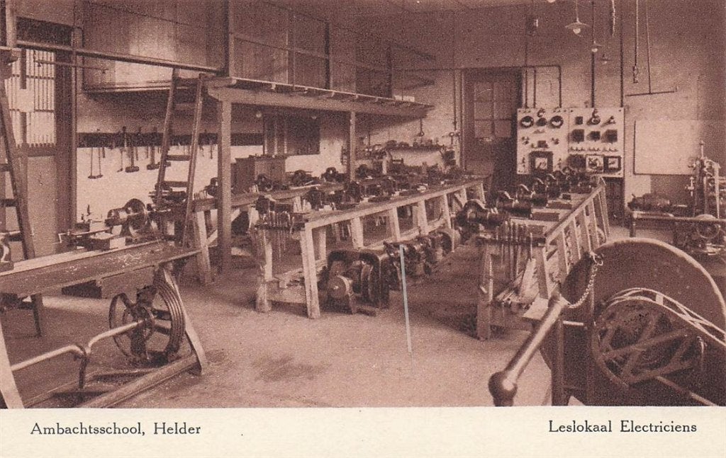 703-015-051 Ambachtsschool Den Helder Leslokaal Electricien, Verzenden, Voor 1920, Noord-Holland