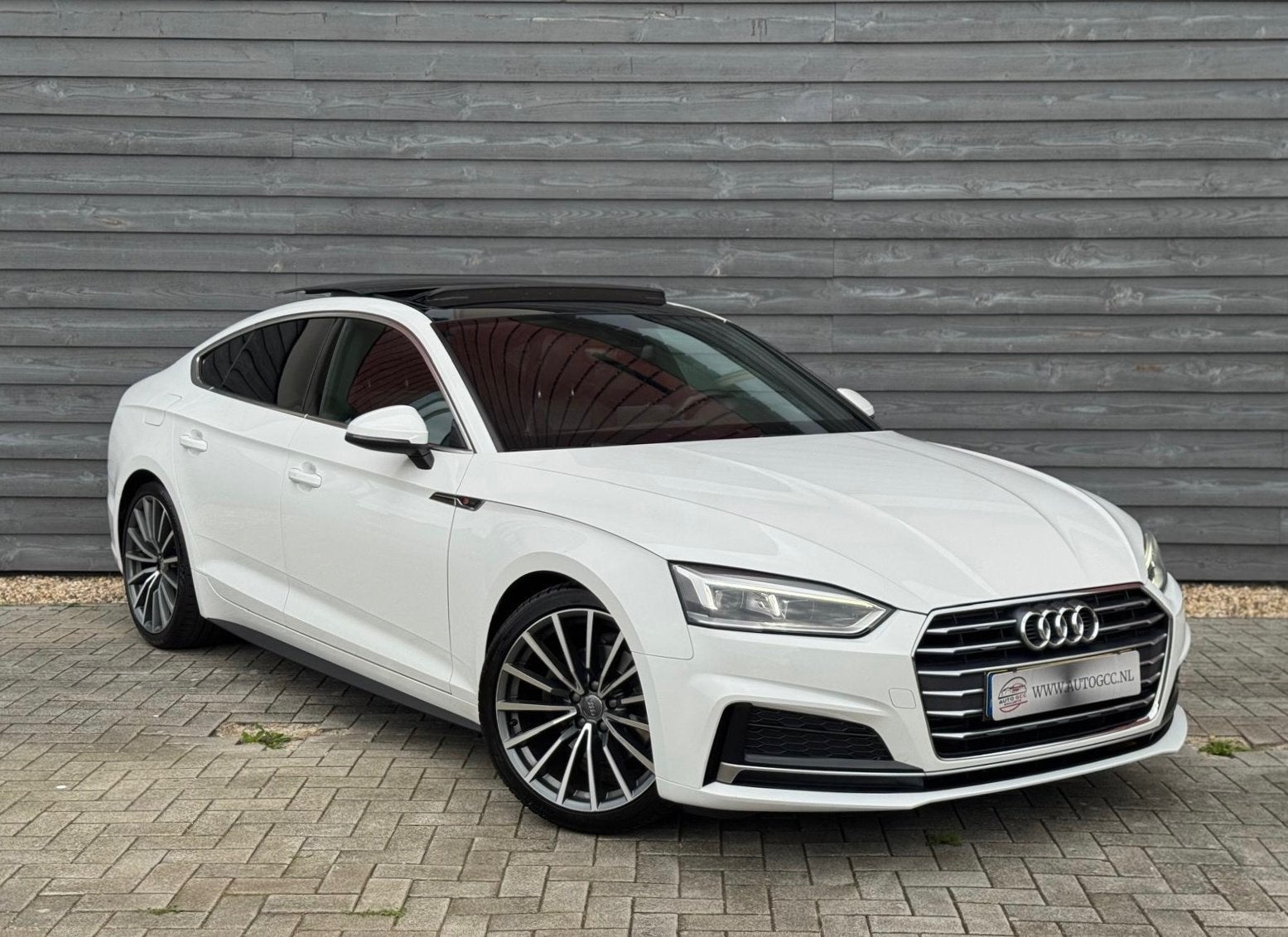 Audi A5 Sportback 1.4 TFSI SPORT 3X S-LINE EDITION PANO NAP, Auto's, Gebruikt, 4 cilinders, 150 pk, Wit
