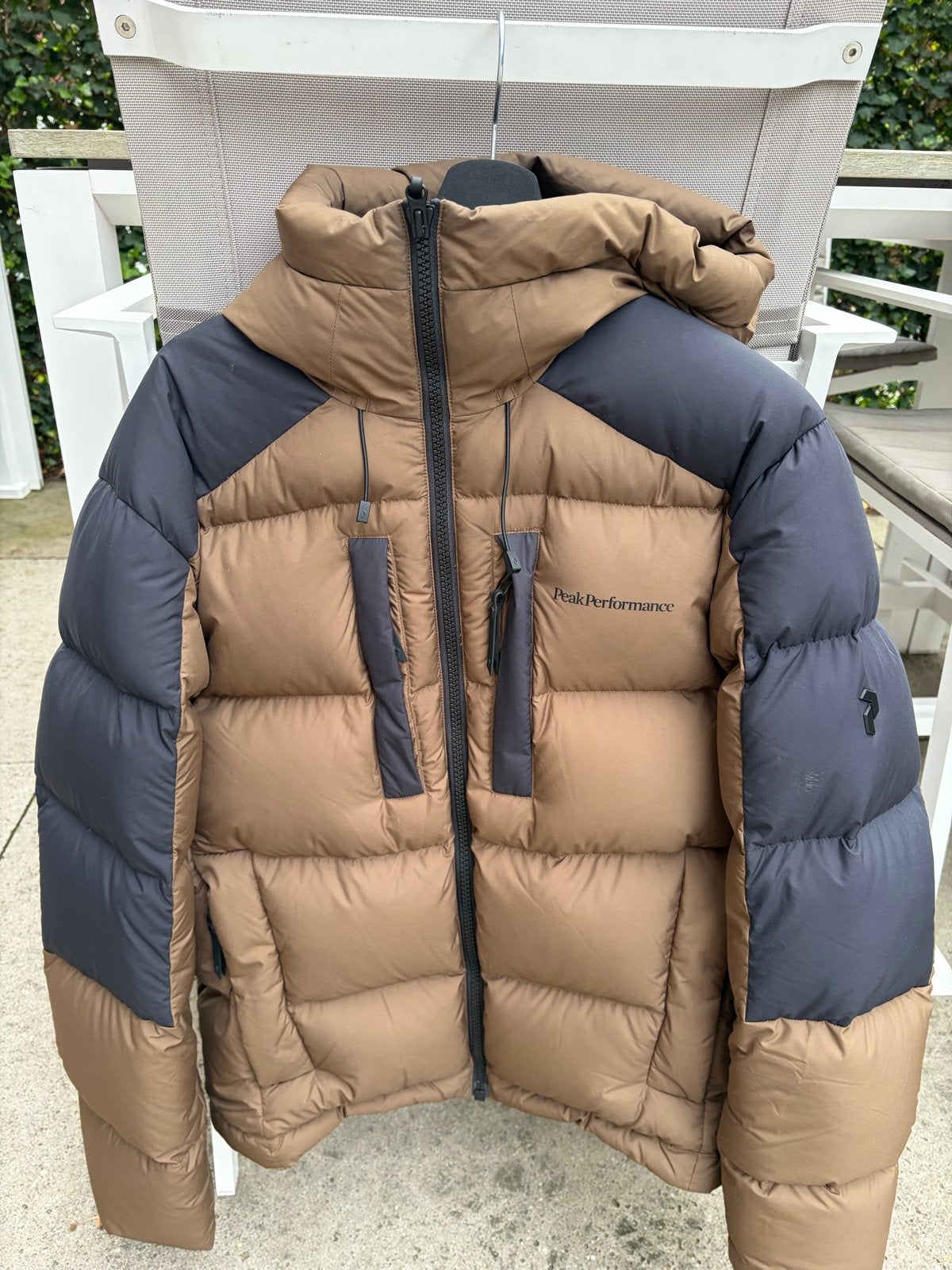 PeakPerformance Rivel Seasonal JKT Winterjas, Ophalen of Verzenden, Zo goed als nieuw, Maat 52/54 (L), Bruin