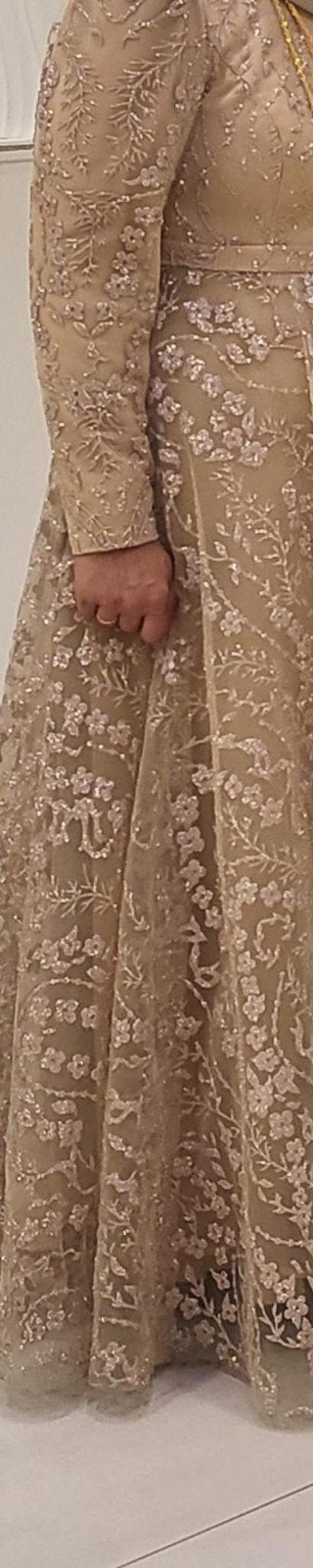 Elegante Galajurk met Bloemenborduursel - Maat M, Kleding | Dames, Ophalen, Beige, Maat 42/44 (L), Onder de knie