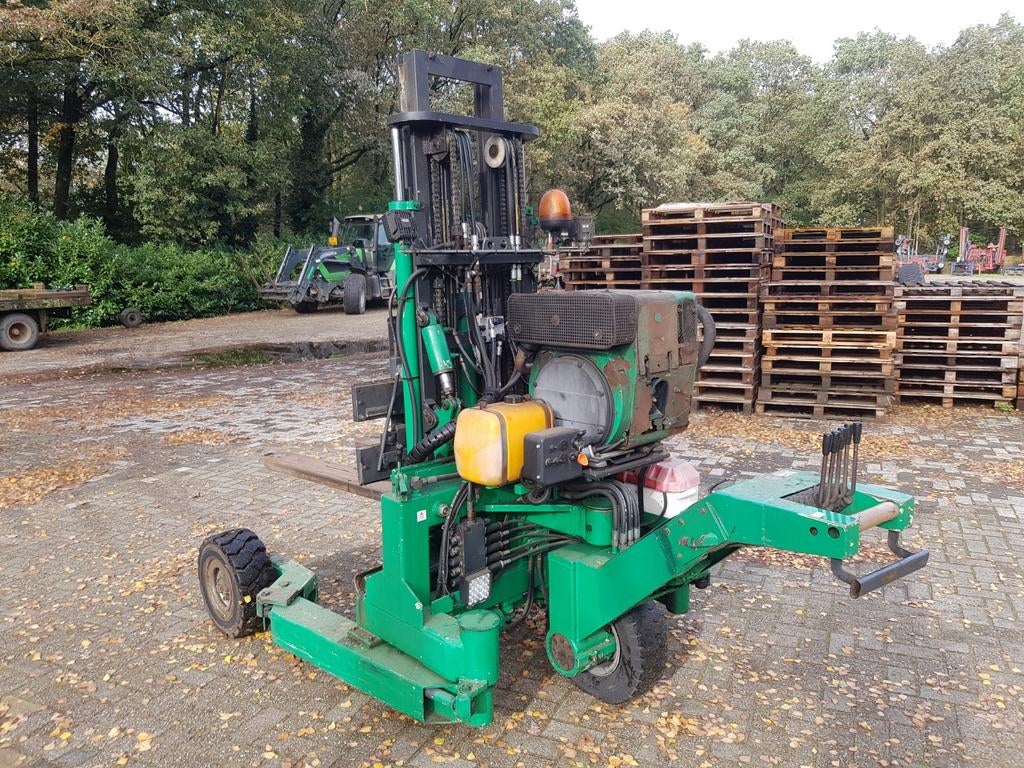 Kooiaap meeneemheftruck moffet, Ophalen