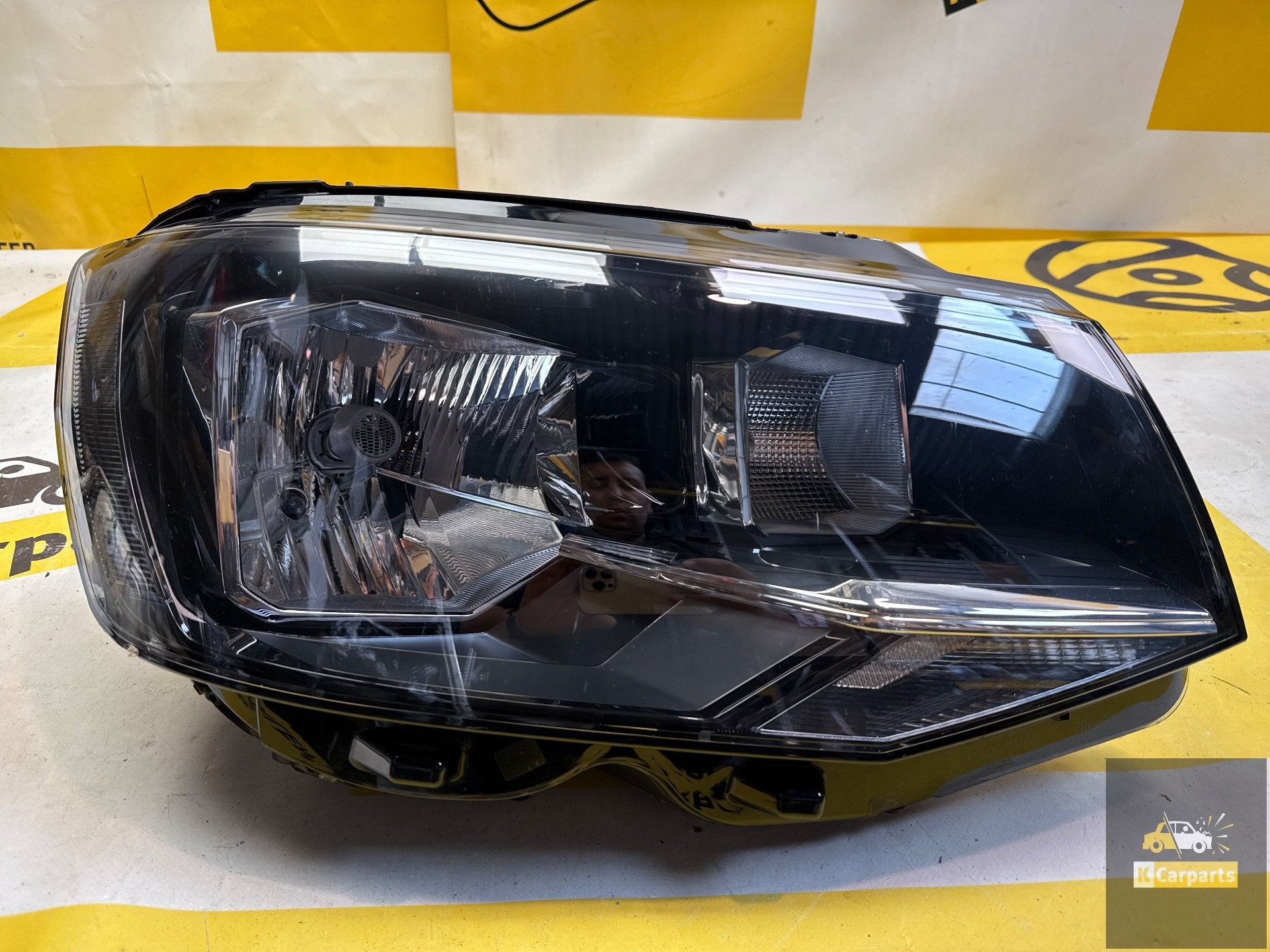 Volkswagen T6 Koplamp Rechts koplamp 7E1941016L lamp, Gebruikt, Volkswagen, Volkswagen AG, Berliner Ring 2
38440  Wolfsburg, DE