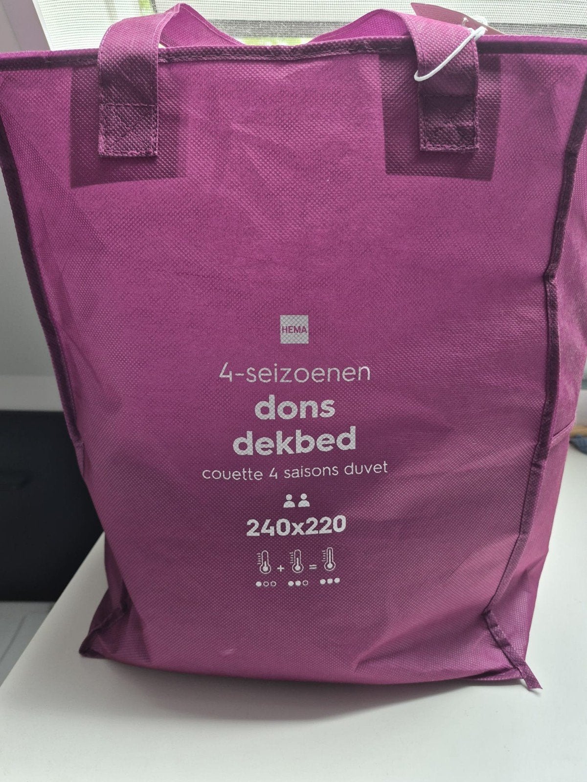 Hema 4-seizoenen dons dekbed 240x220, Ophalen, Zo goed als nieuw, Wit, Deken of Dekbed