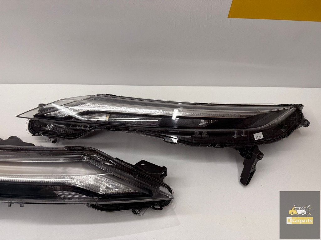 Nissan Juke J16 koplamp Led Rechts-Links set Koplamp 9017097, Auto-onderdelen, Verlichting, Nissan Motor Co., Ltd., Takashima 1-chome 1-1
220-8686  Yokohama