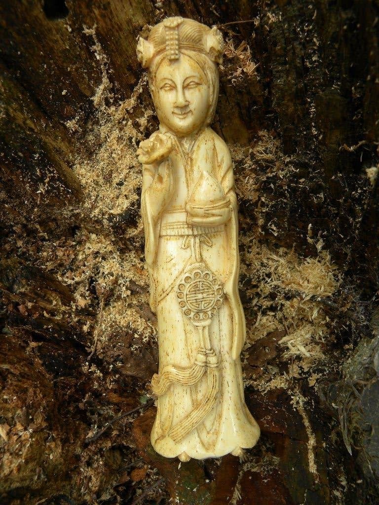 Chinees snijwerk Kwan Yin, Antiek en Kunst, Wit, Natuurlijk materiaal, Ophalen of Verzenden, 15 cm