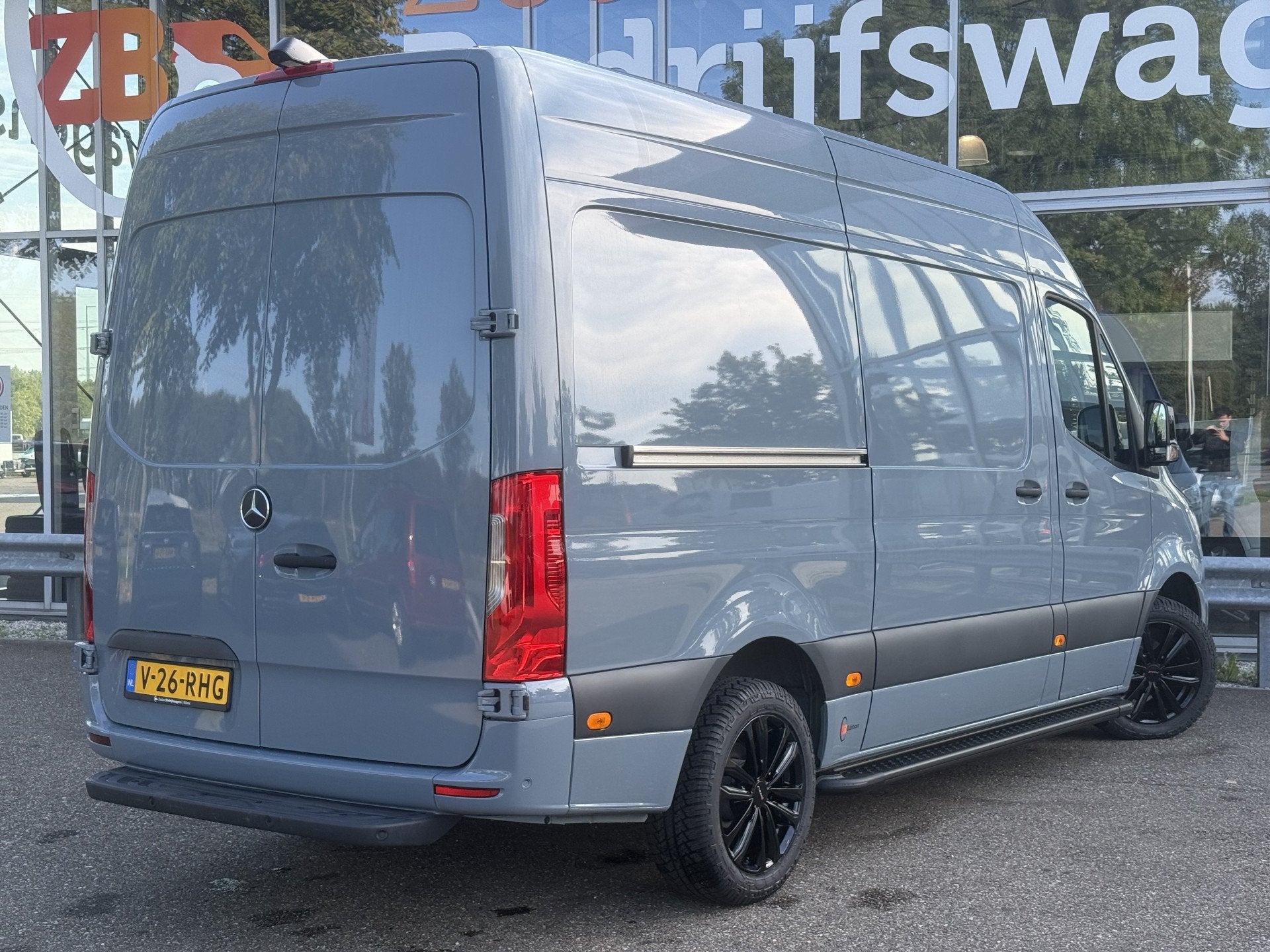 Mercedes-Benz Sprinter 317 1.9 CDI L2H2 RWD | ZB-Edition | S, Automaat, 4 cilinders, 2000 kg, 2237 kg