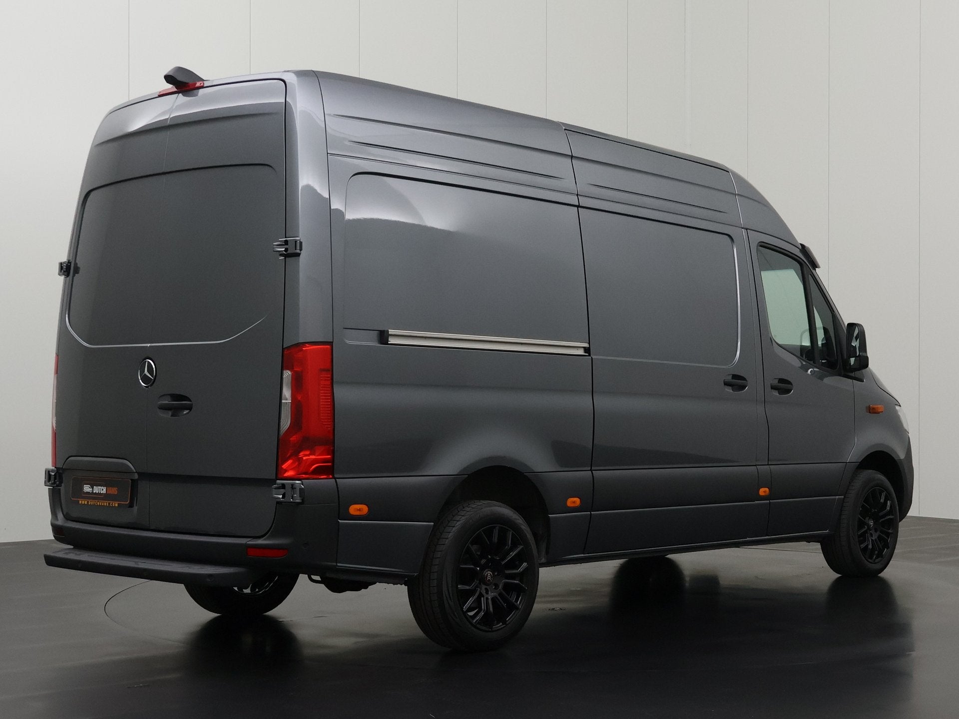Mercedes-Benz Sprinter 317CDi Automaat L2H2 | Led | 10" Mult, Automaat, Achterwielaandrijving, Gebruikt, 4 cilinders