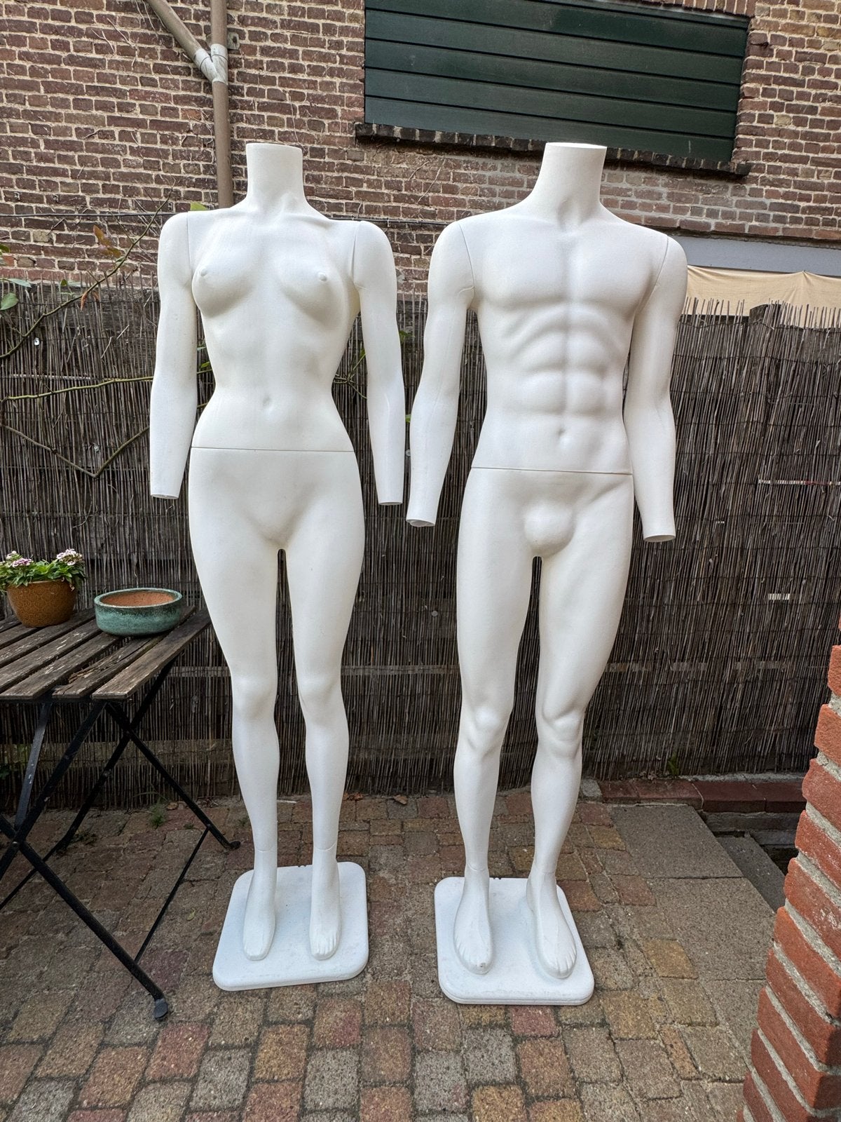 Paspoppen / mannequins - set van 2 (man en vrouw), Ophalen