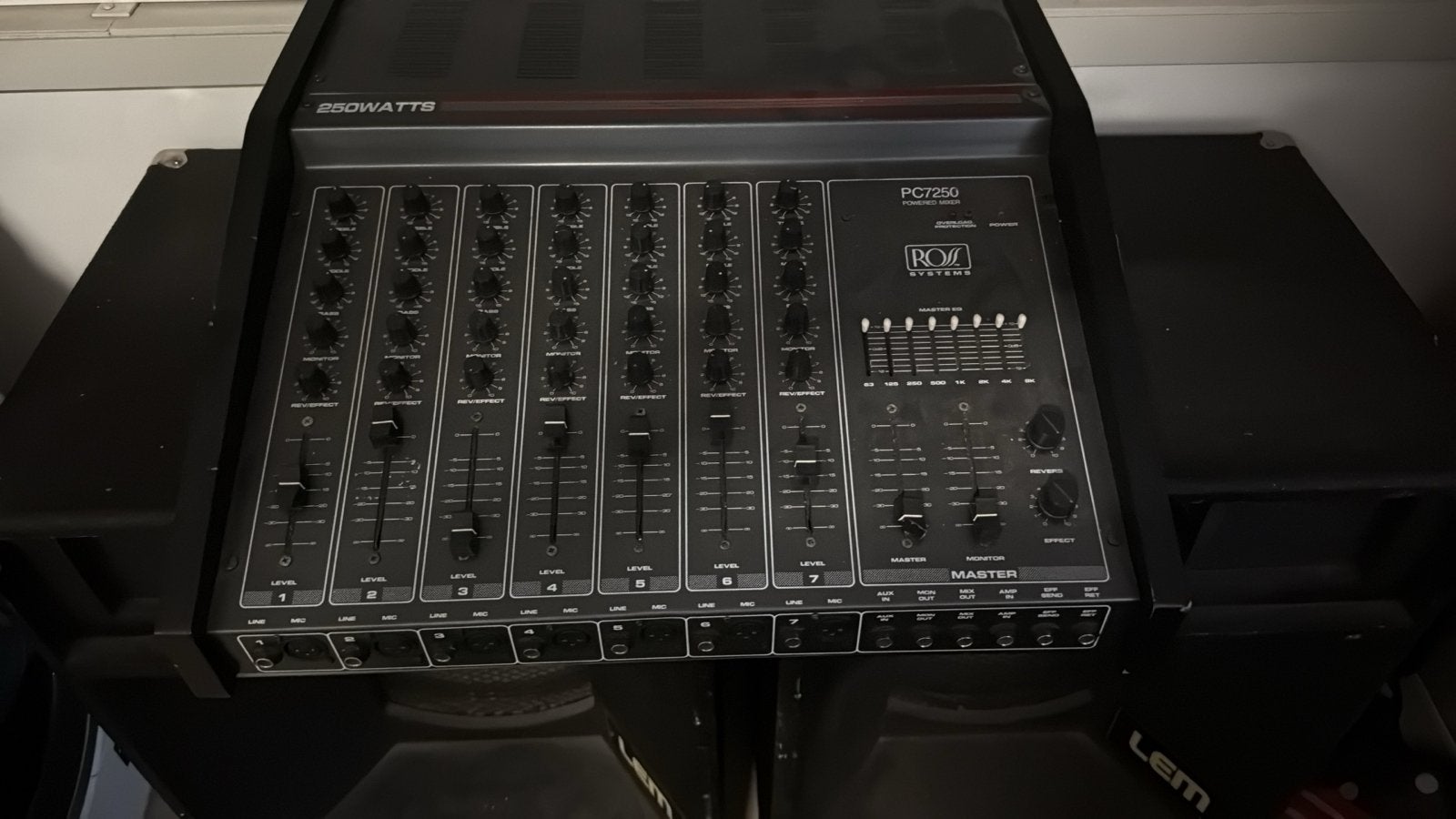 ROZ Systems PC7250 Powermixer met LEM K-1 speakers, Ophalen, Gebruikt, 5 tot 10 kanalen, Microfooningang