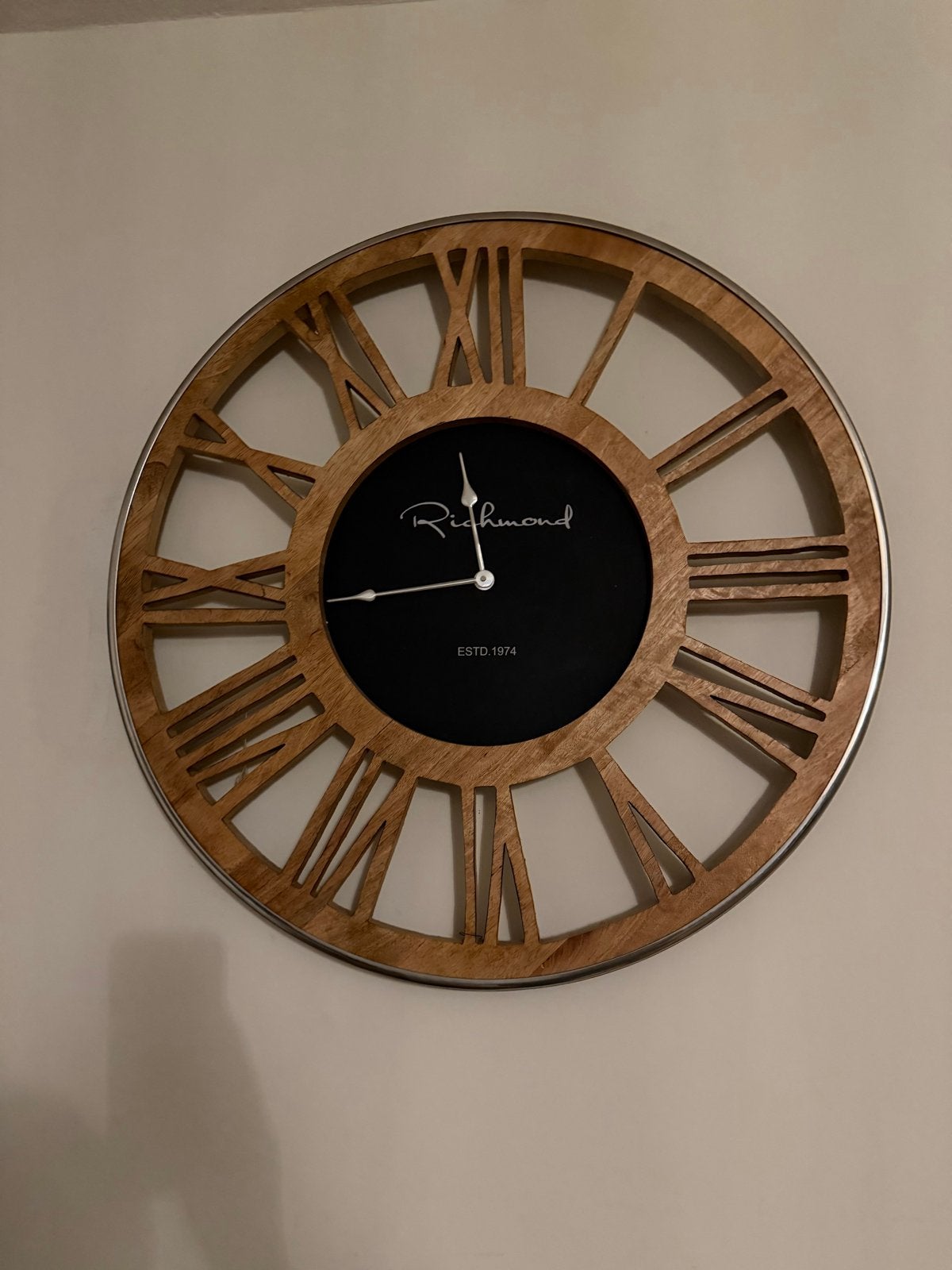 Richmond Design Wandklok met Romeinse Cijfers, Ophalen, Bruin, Analoog, Zo goed als nieuw