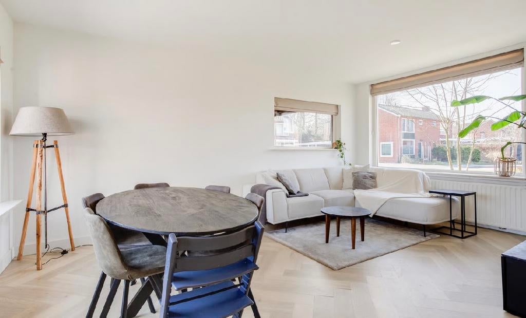 Mooie ovale zwarte eettafel 180 cm – zo goed als nieuw, Ophalen, 50 tot 100 cm, Zo goed als nieuw, Vijf personen of meer