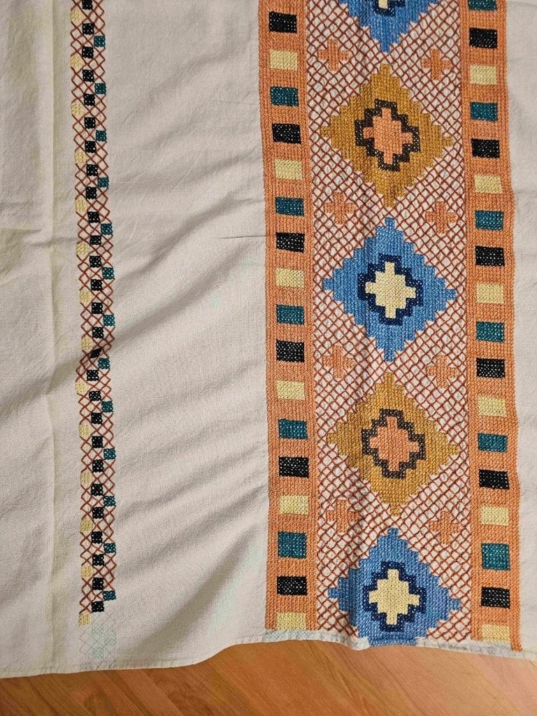 Tafelkleed traditionele vormen 197/147 cm, Djt@dejuistetoon.eu, Ophalen of Verzenden, Zo goed als nieuw, Mon Plaisir 19, Etten-Leur, Netherlands