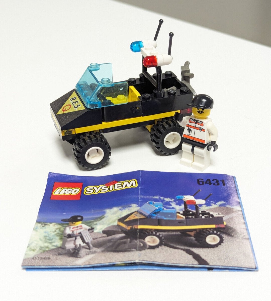 Lego System 6431 Roadblock Runner met minifiguur en instruct, Gebruikt, Lego, Ophalen of Verzenden, Compleet