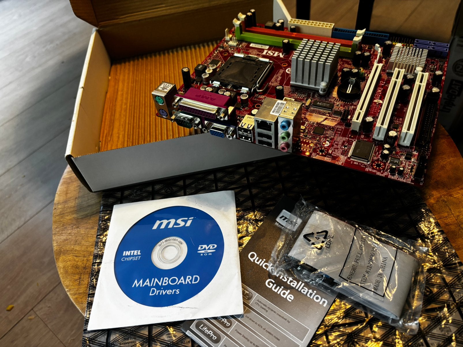 MSI MS7529 In doos, Computers en Software, Vintage Computers, Ophalen of Verzenden