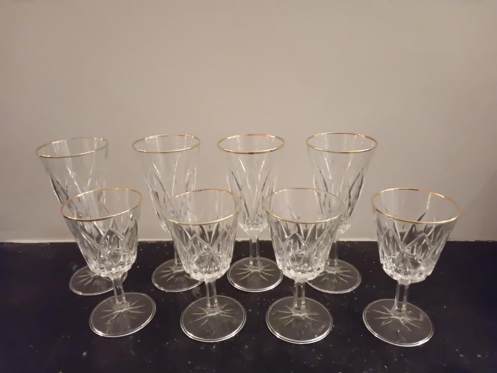 Elegante kristallen glazen met gouden randje (8 stuks), Antiek en Kunst, Ophalen
