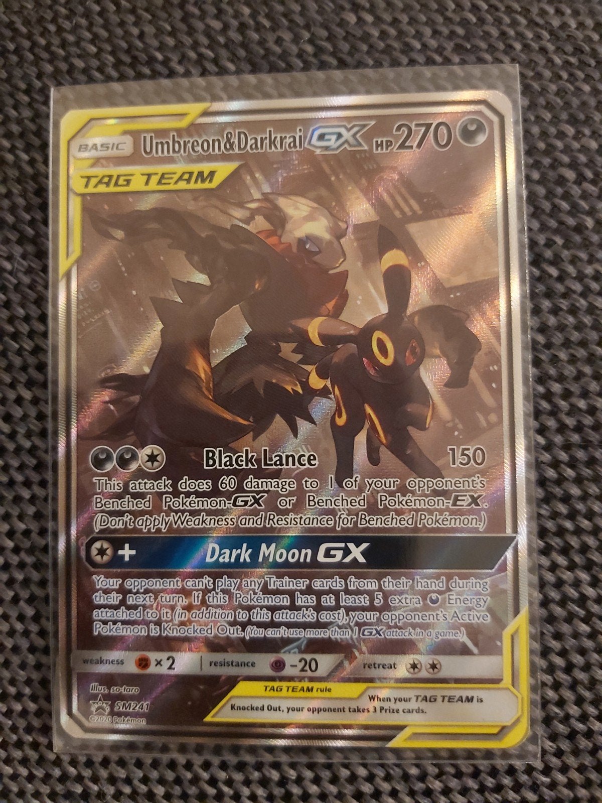 Pokémon Kaart: Umbreon & Darkrai GX TAG TEAM (SM241), Ophalen of Verzenden, Zo goed als nieuw, Losse kaart