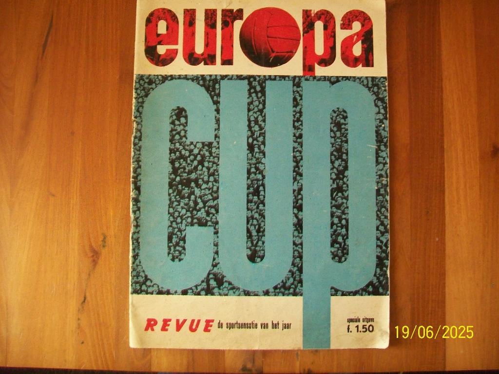 Revue Europa Cup 1962, Verzenden, Gebruikt, Buitenlandse clubs, Boek of Tijdschrift