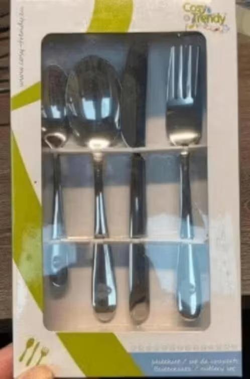 NIEUW! Cosy & Trendy 4-delige kinder bestekset, €4,99!, Huis en Inrichting, Keuken | Bestek, Nieuw, Ophalen of Verzenden, Rvs of Chroom