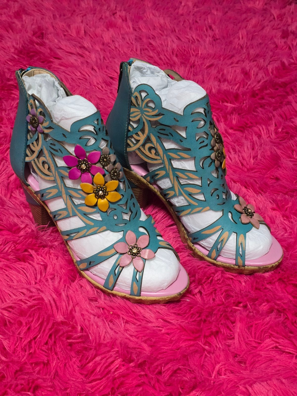 Nieuwe kleurrijke pump sandalen met bloemen - Maat 37, Overige kleuren, Nieuw, Sandalen of Muiltjes, Ophalen of Verzenden
