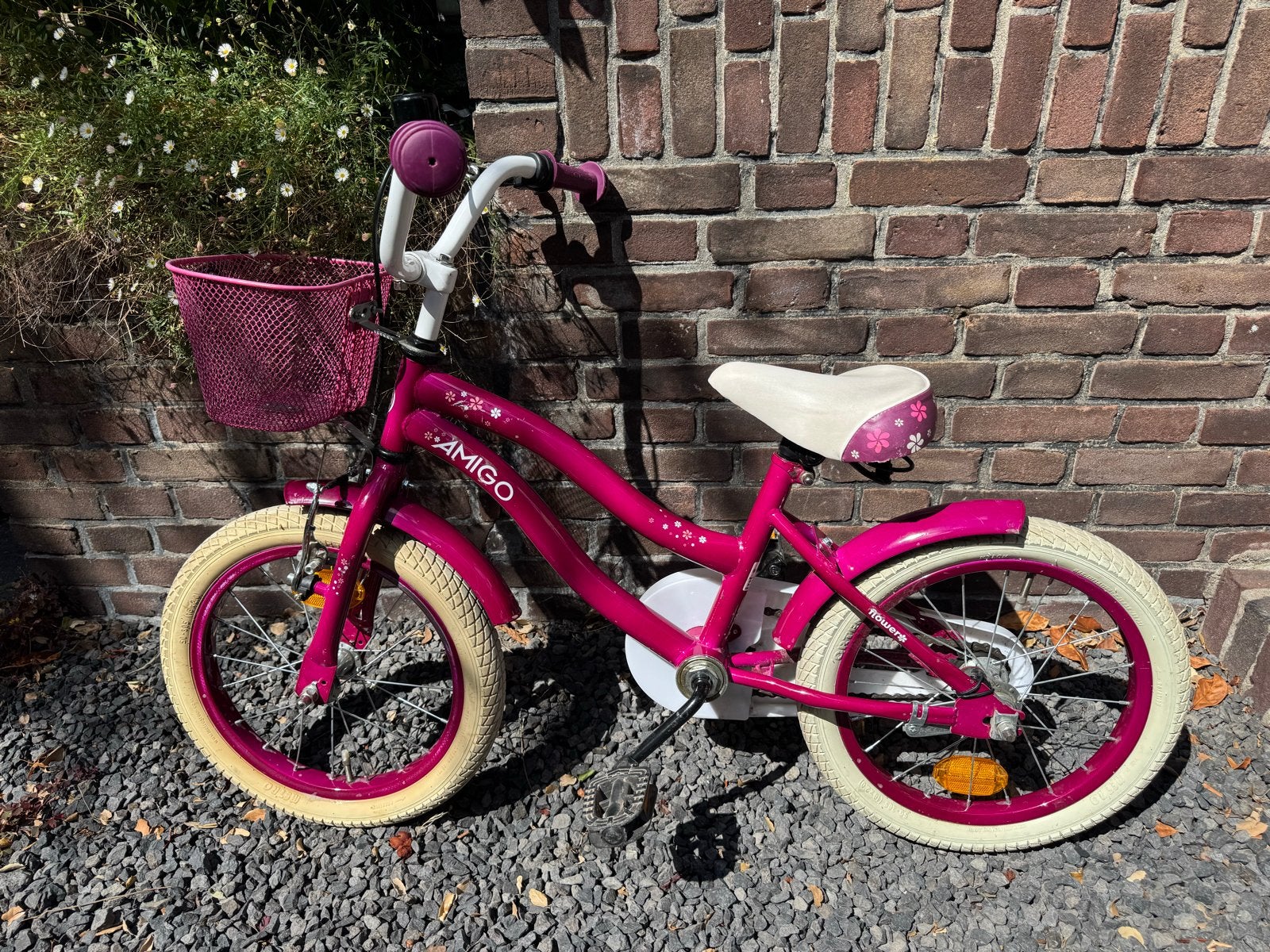 Amigo Flower Kinderfiets - Roze, 16 inch, Ophalen, Terugtraprem, Zijwieltjes, 16 tot 20 inch