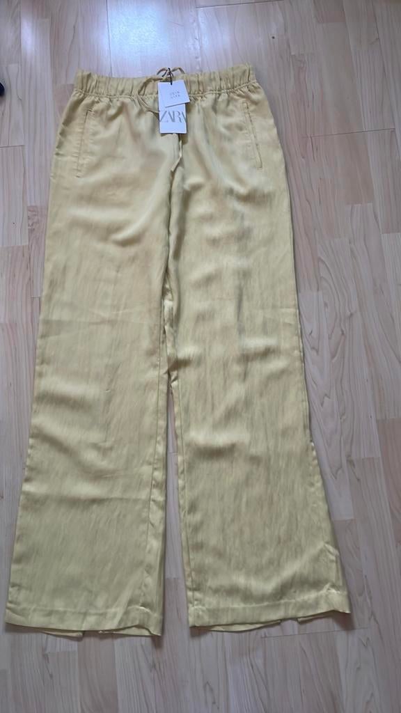 Nieuw geel broek maat L Zara, Maat 38/40 (M), Geel, Ophalen of Verzenden, Zo goed als nieuw