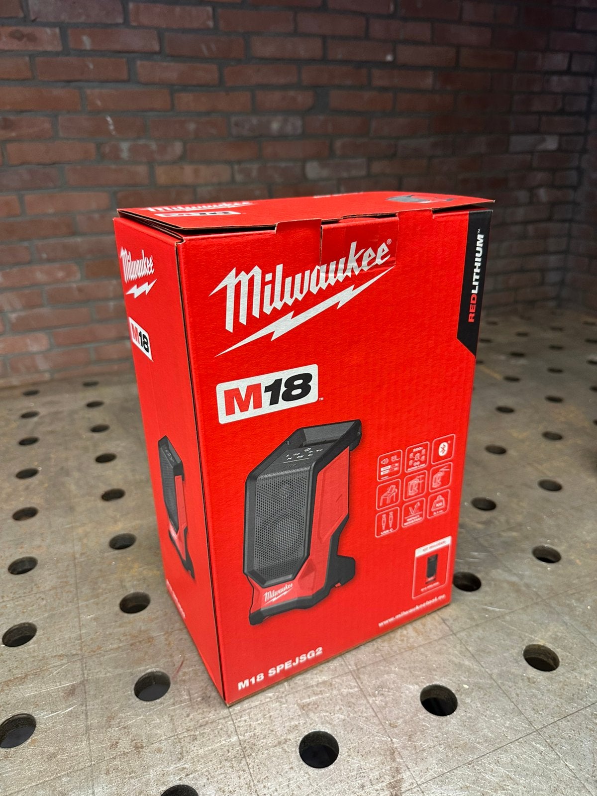 Milwaukee m18 jobsite radio SPEJSG2 bouwradio, Ophalen, Nieuw, Bouwradio