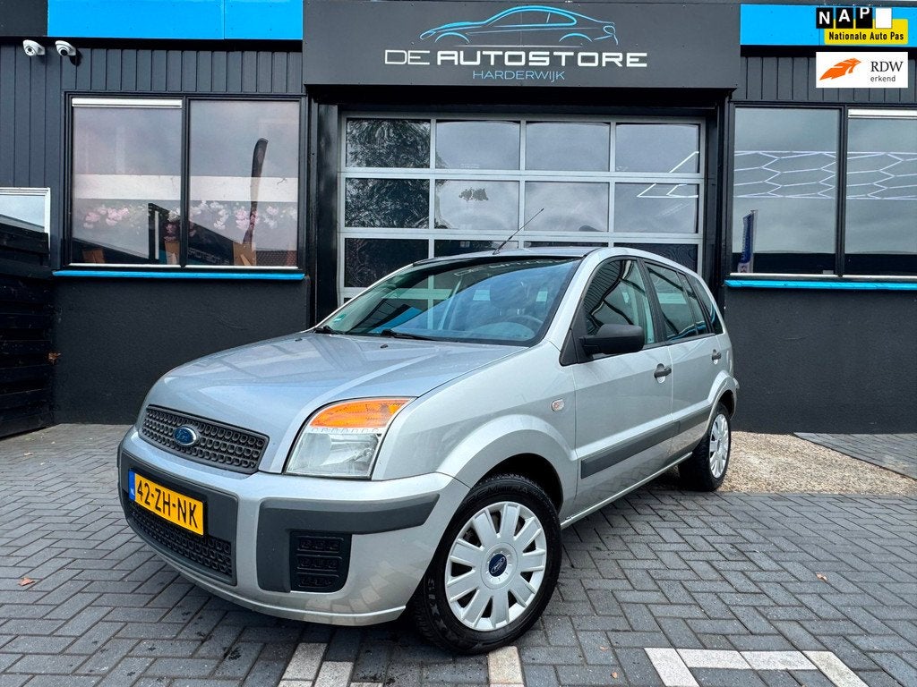 Ford Fusion 1.4-16V Cool & Sound Airco Trekhaak Zeer nette A, Auto's, Ford, Voorwielaandrijving, Gebruikt, Zwart, 49 €/maand