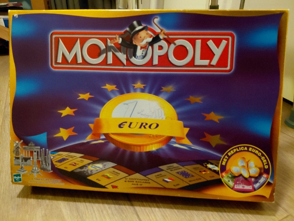 Monopoly euro, Drie of vier spelers, Ophalen of Verzenden, Zo goed als nieuw, Hasbro