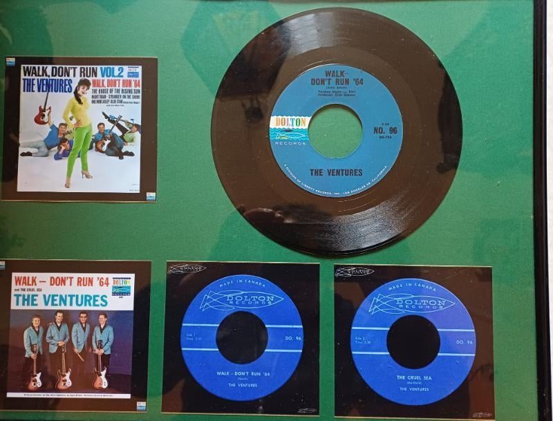 4 Singels achter glas van THE VENTURUS, Gebruikt, Fotohoes, Overige genres, 7 inch