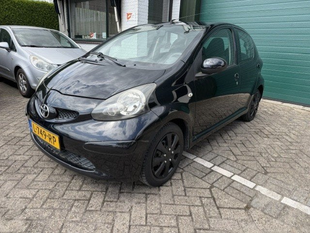 Toyota Aygo 1.0-12V, Voorwielaandrijving, Stof, Gebruikt, 4 stoelen