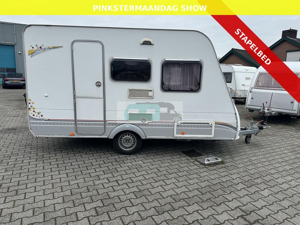 Sterckeman 370DD 2008 met stapelbed. lichtgewicht (bj 2008), Caravans en Kamperen, Caravans, Sterckeman, Koelkast, Bedrijf, Tot en met 4